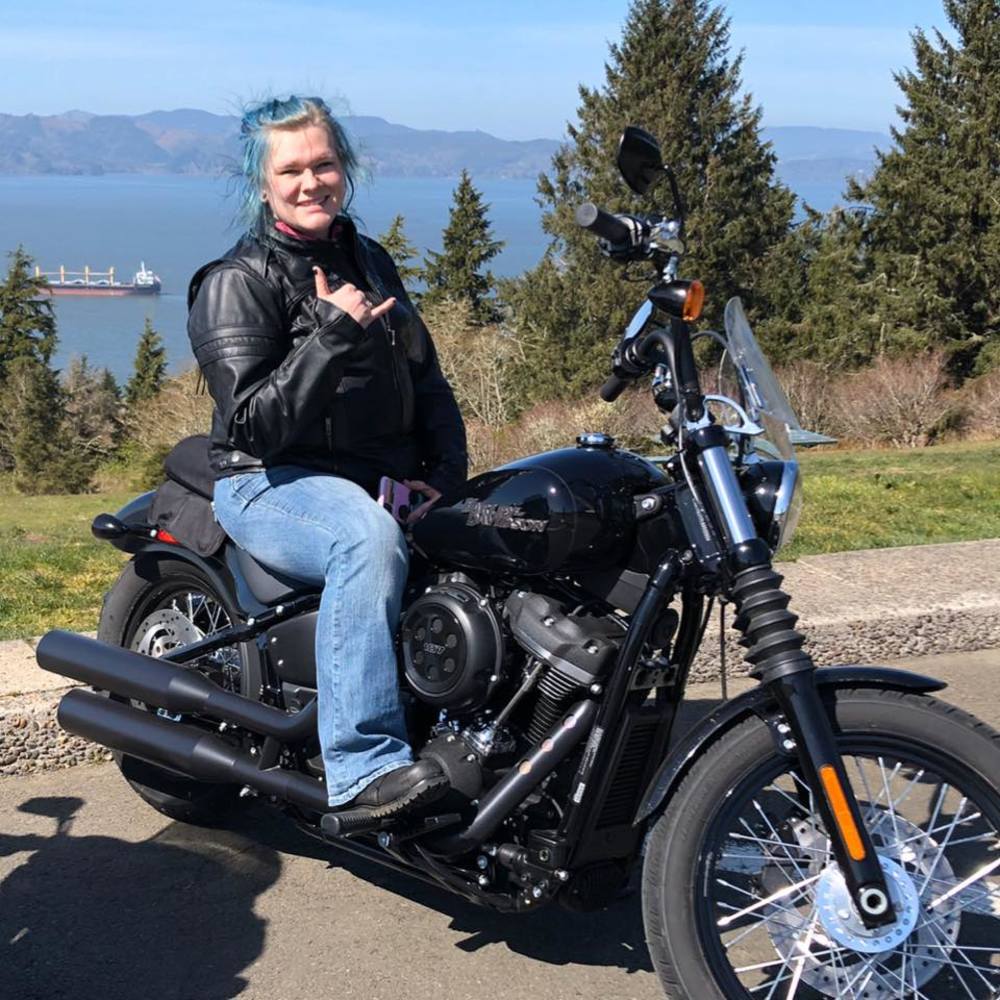 Meet your Posher, Ashley